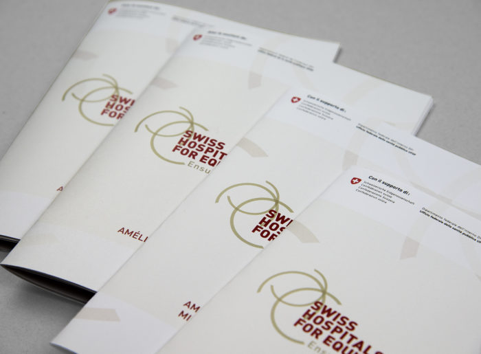 brochure-publications et site internet swiss hospitals for equity Graphic et digital design chloé genet graphiste genève identité visuelle. chloé genet chloegenet.ch